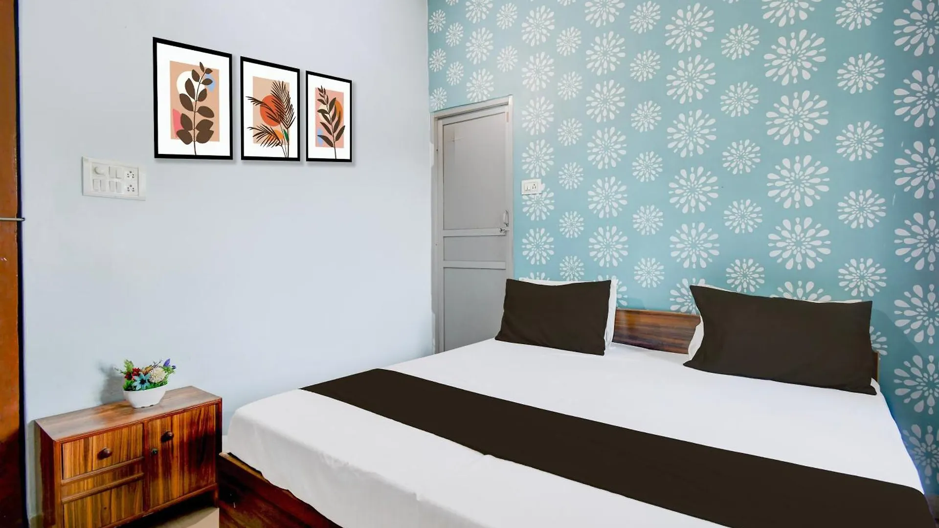 Mahamaya Paying Guest House Varanasi
